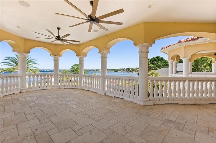 Image No.54-7 Bed Property for sale