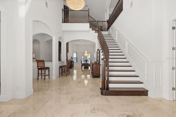 Image No.6-7 Bed Property for sale