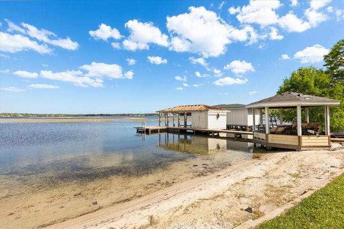 Image No.78-7 Bed Property for sale