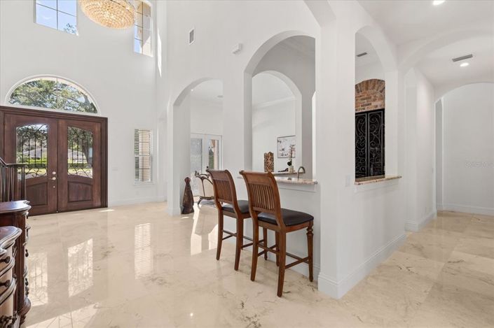 Image No.9-7 Bed Property for sale