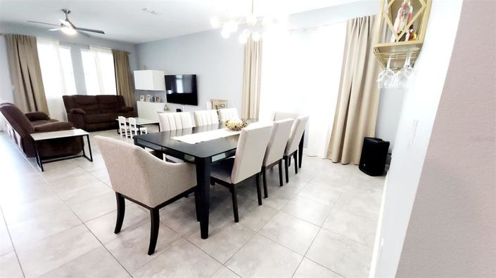 Image No.4-4 Bed Property for sale