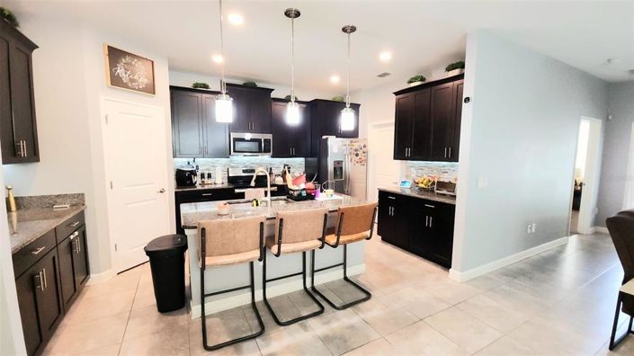 Image No.7-4 Bed Property for sale