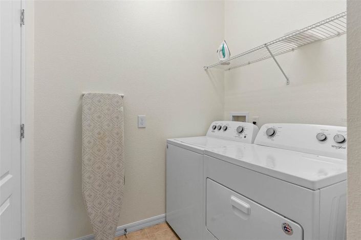 Image No.13-8 Bed Property for sale