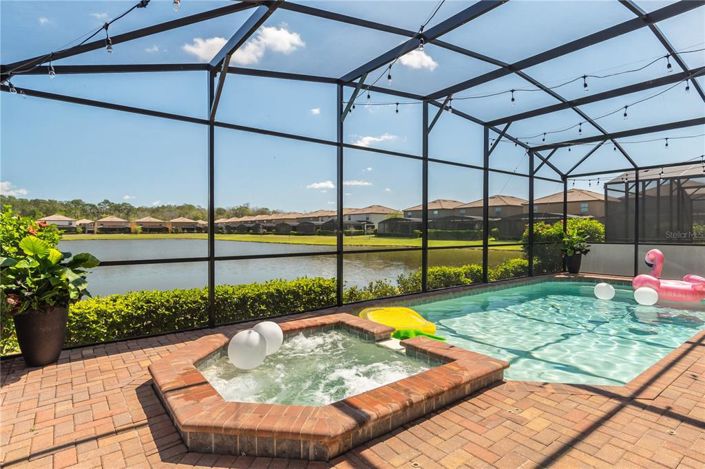 Image No.16-8 Bed Property for sale