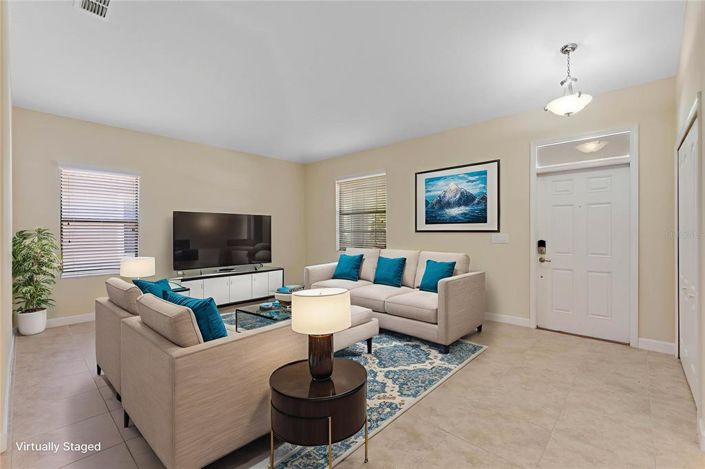 Image No.4-4 Bed Property for sale