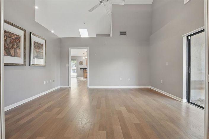 Image No.12-3 Bed Property for sale