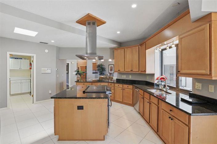 Image No.15-3 Bed Property for sale