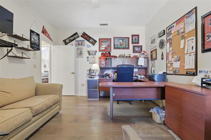 Image No.32-3 Bed Property for sale