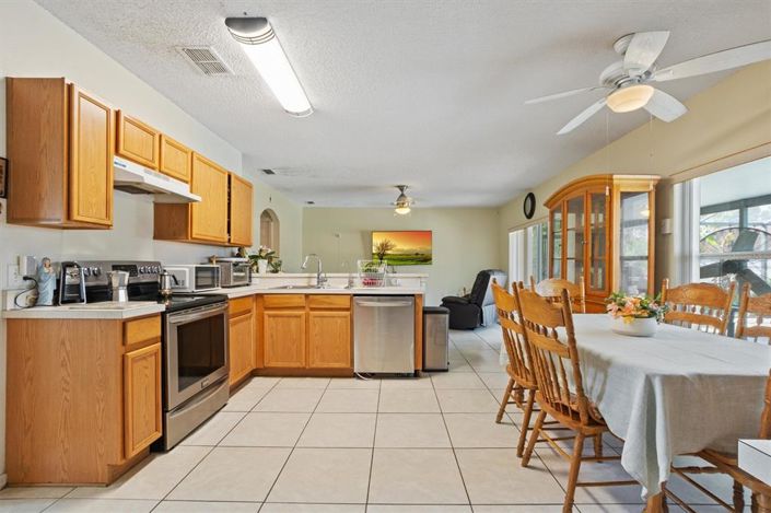 Image No.7-4 Bed Property for sale