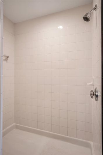 Image No.21-2 Bed Property for sale