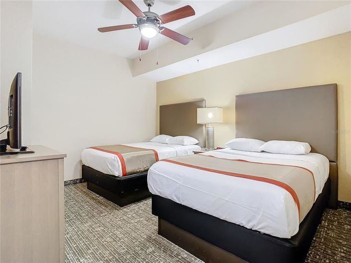 Image No.19-3 Bed Property for sale