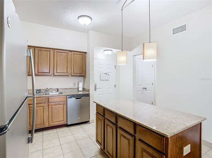 Image No.8-3 Bed Property for sale