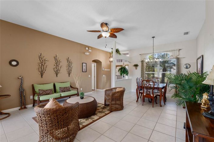 Image No.12-Propriété de 4 chambres à vendre à Davenport