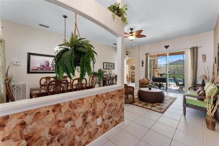 Image No.5-Propriété de 4 chambres à vendre à Davenport