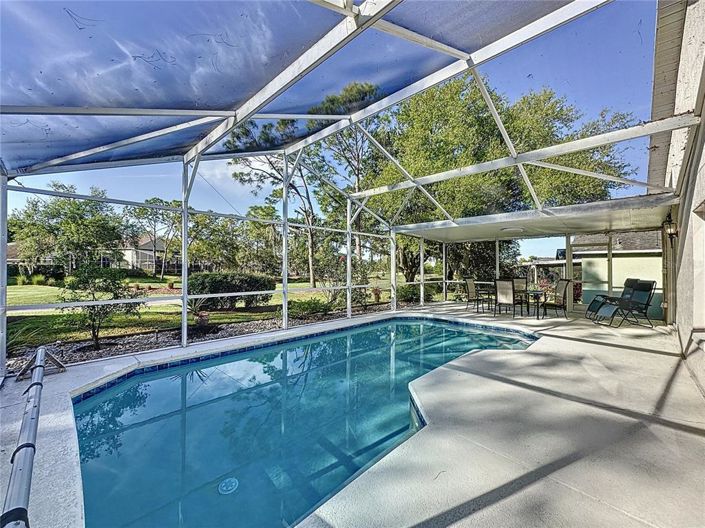 Image No.12-3 Bed Property for sale