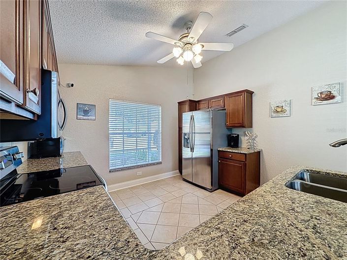 Image No.26-3 Bed Property for sale