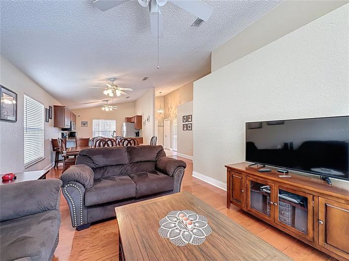 Image No.33-3 Bed Property for sale