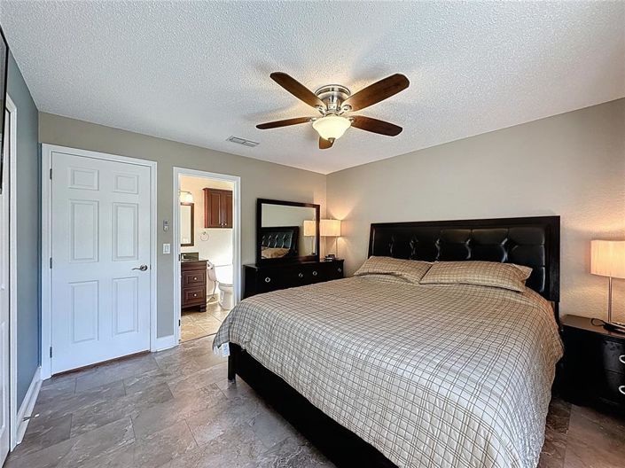 Image No.44-3 Bed Property for sale