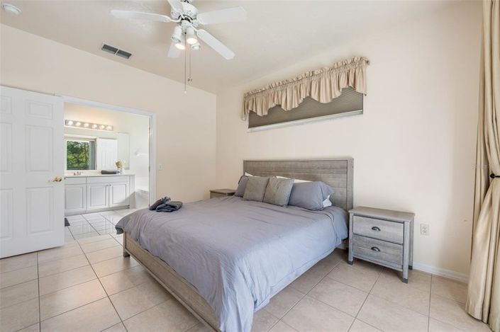 Image No.18-4 Bed Property for sale