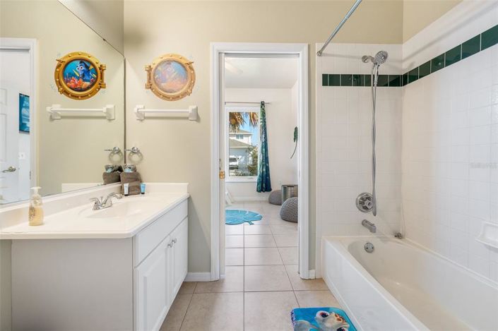 Image No.27-4 Bed Property for sale