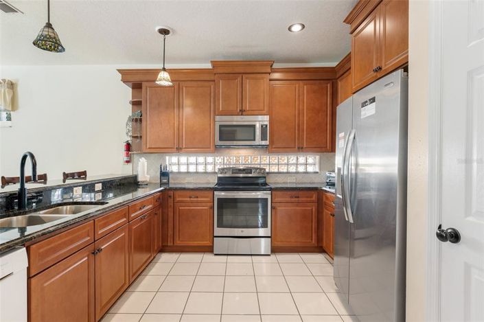 Image No.6-4 Bed Property for sale