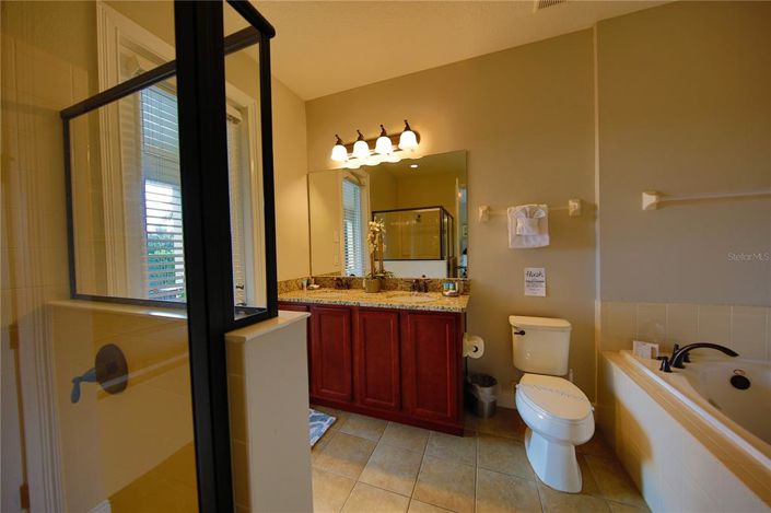 Image No.22-10 Bed Property for sale