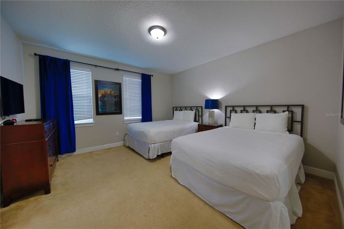 Image No.30-10 Bed Property for sale