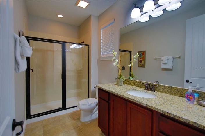 Image No.32-10 Bed Property for sale