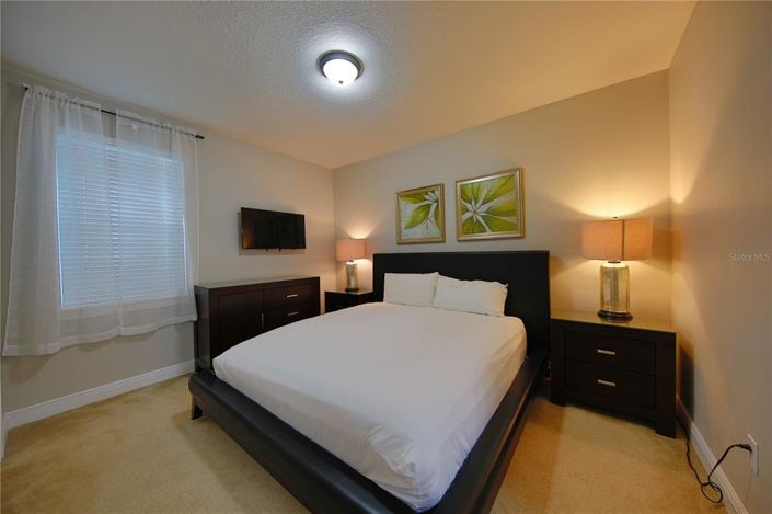 Image No.34-10 Bed Property for sale