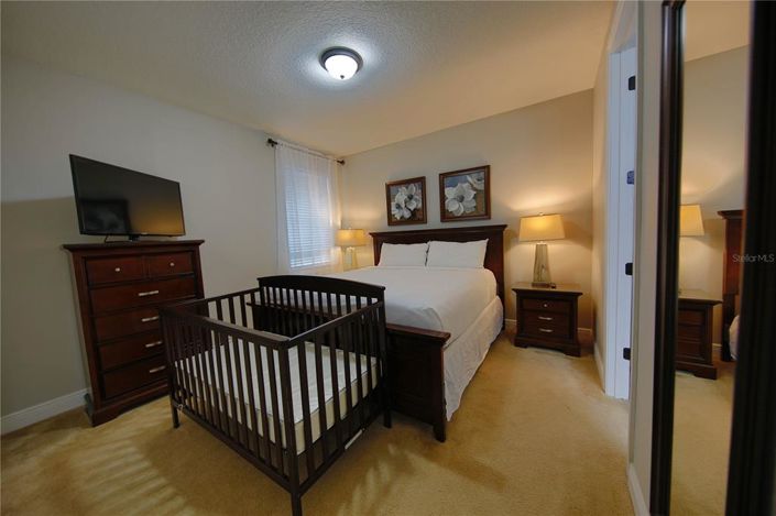 Image No.36-10 Bed Property for sale