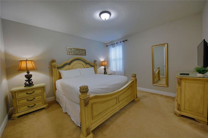 Image No.38-10 Bed Property for sale