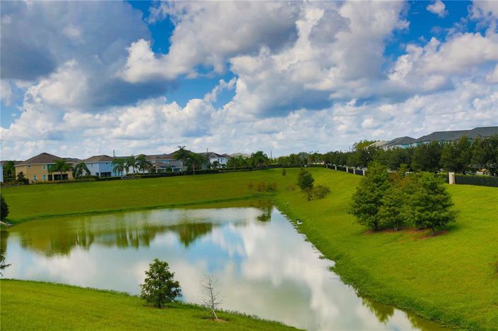 Image No.8-10 Bed Property for sale