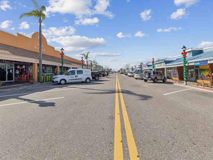 Image No.52-2 Bed Property for sale