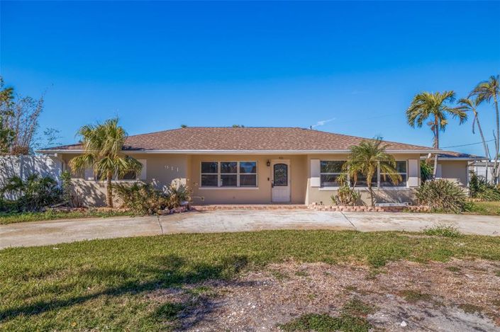 Image No.12-3 Bed Property for sale