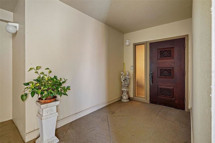 Image No.8-2 Bed Property for sale