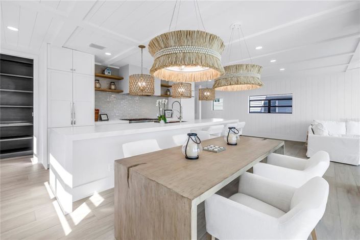 Image No.17-3 Bed Property for sale