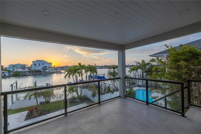 Image No.3-3 Bed Property for sale