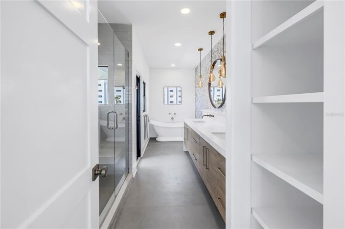 Image No.32-3 Bed Property for sale