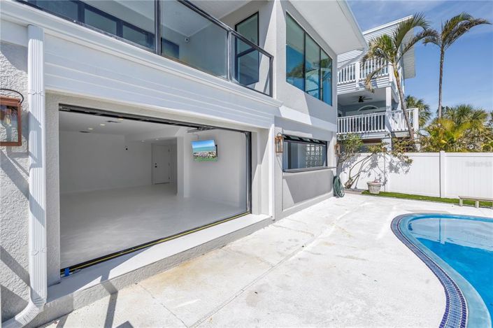 Image No.41-3 Bed Property for sale