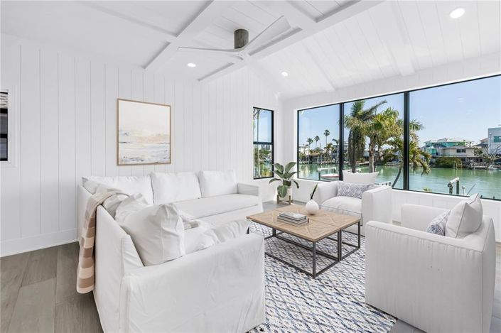 Image No.8-3 Bed Property for sale