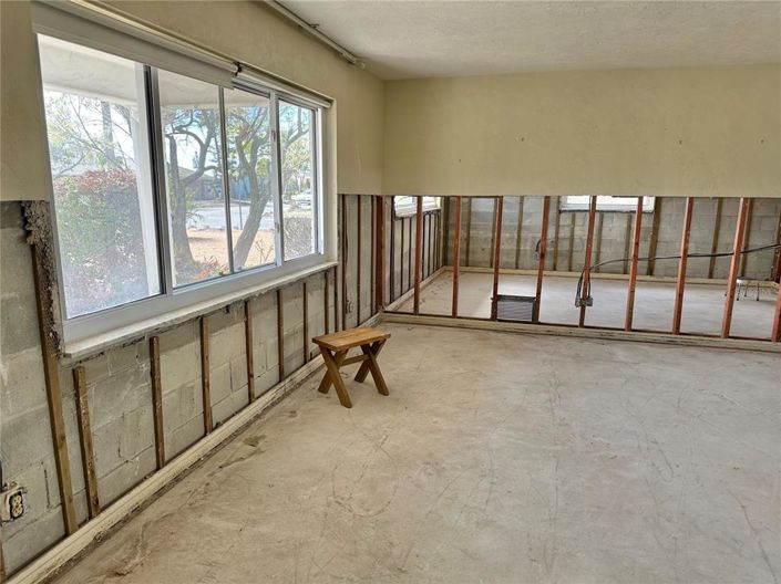 Image No.18-2 Bed Property for sale