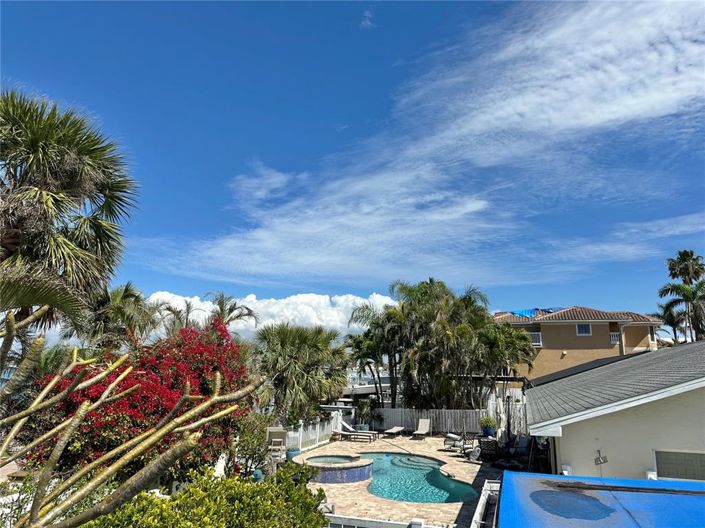 Image No.2-2 Bed Property for sale