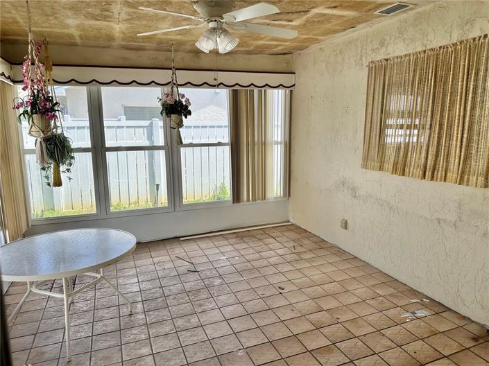 Image No.21-2 Bed Property for sale