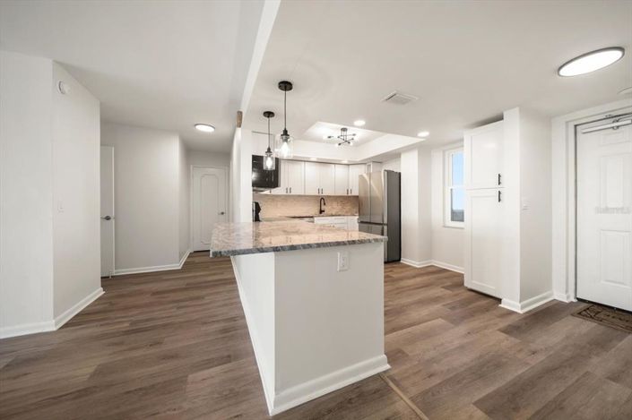 Image No.3-2 Bed Property for sale