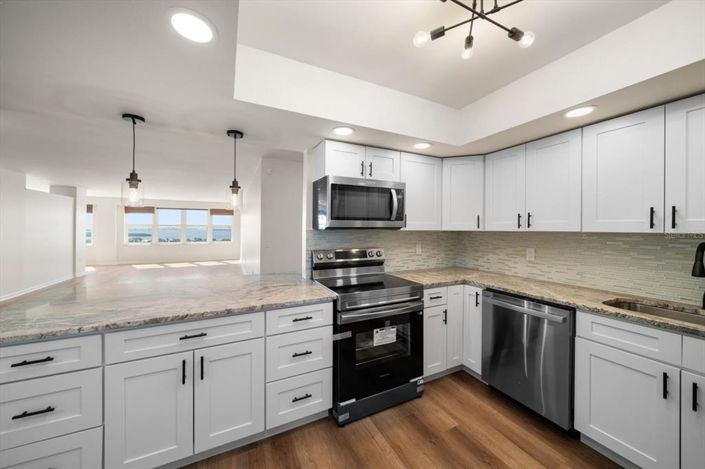 Image No.4-2 Bed Property for sale