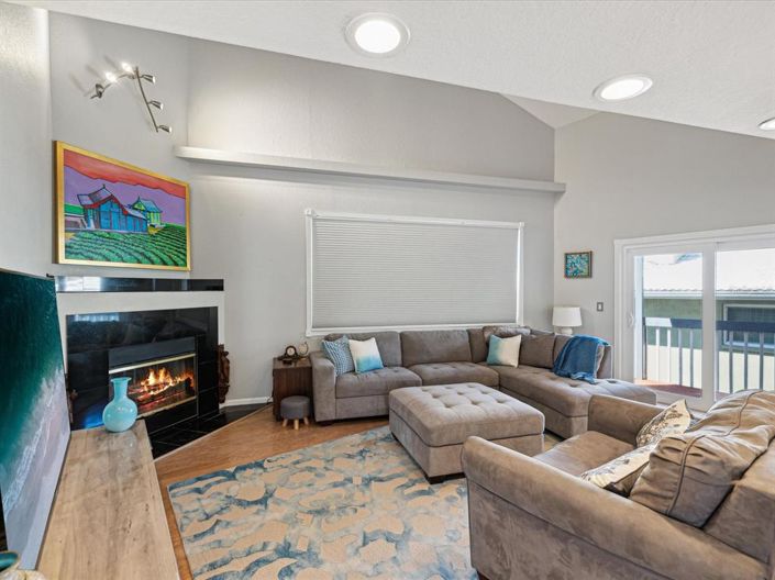 Image No.12-3 Bed Property for sale