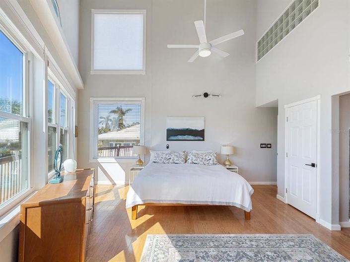 Image No.16-3 Bed Property for sale