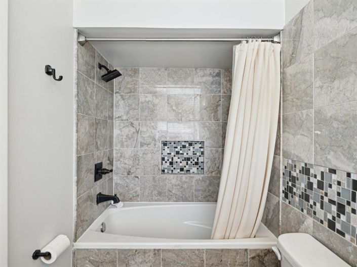 Image No.29-3 Bed Property for sale