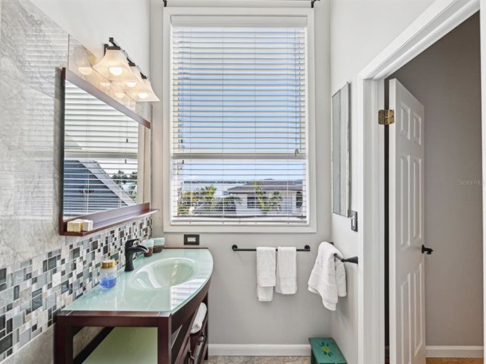 Image No.30-3 Bed Property for sale