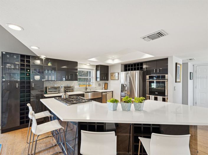 Image No.9-3 Bed Property for sale